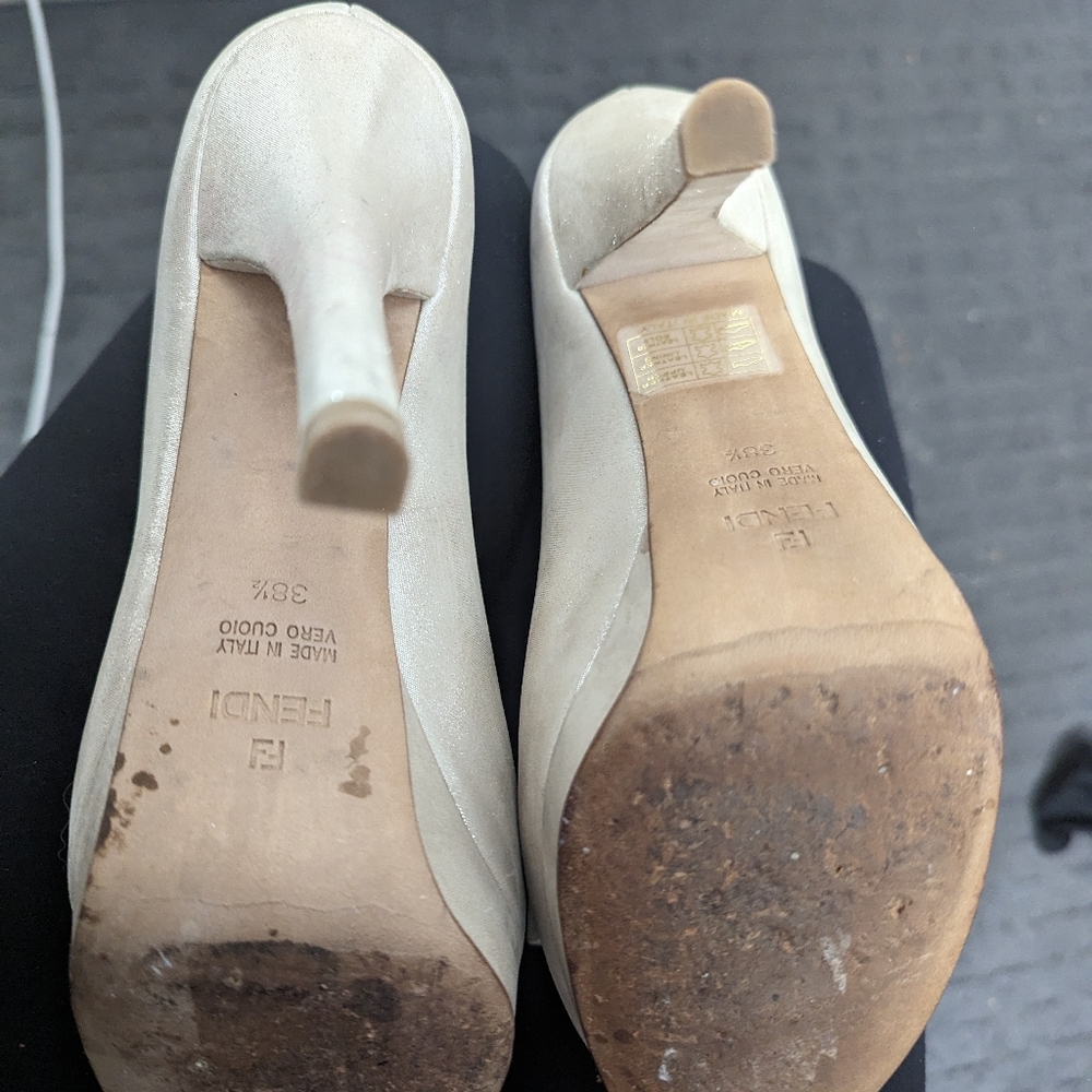 Fendi Champagne Pumps - Picture 7 of 8